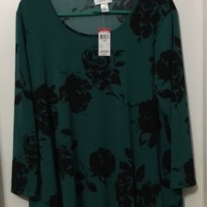 NWT Jackie smith tee, Large. Great color
